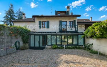 Single house 8 rooms - image - 3
