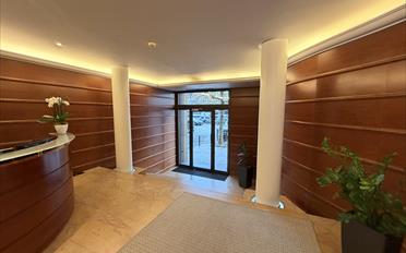 Office - image - 8