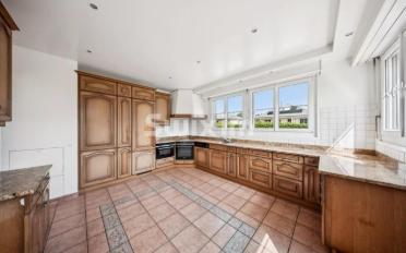 Single house 10 rooms - image - 7