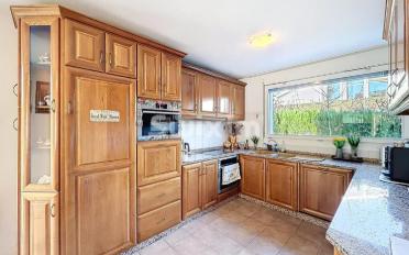 Einfamilienhaus 7.5 Zimmer - image - 4