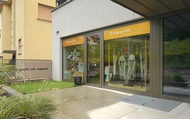 Commercial - image - 6