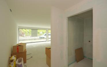 Commercial - image - 4