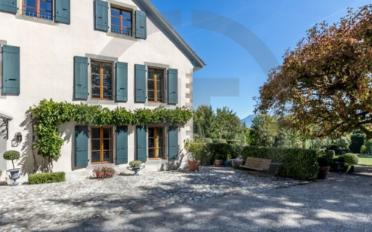 Single house 12 rooms - image - 1