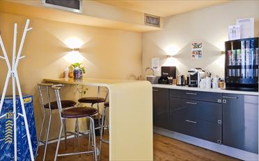 Bureau - image - 8