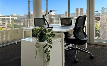 Office - image - 13