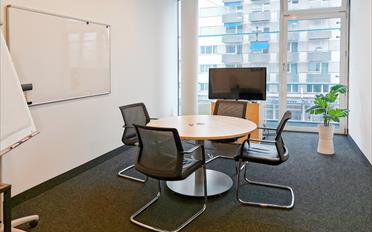 Office - image - 10