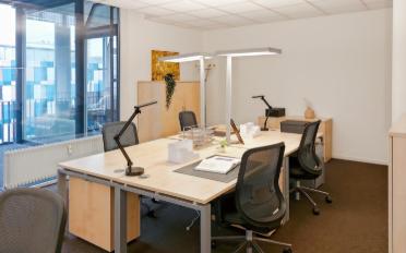 Office - image - 8