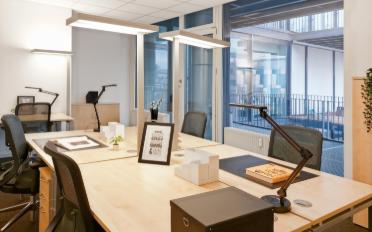 Office - image - 4
