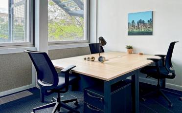 Office - image - 7