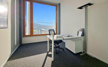 Office - image - 10