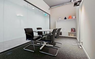 Office - image - 4