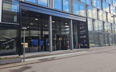 Office - image - 9