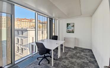Office - image - 4