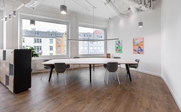 Office - image - 1