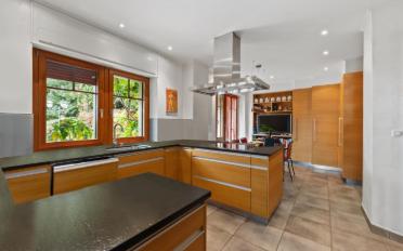 Villa 20 Zimmer - image - 11