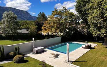 Maison contiguë 11 pièces - image - 2