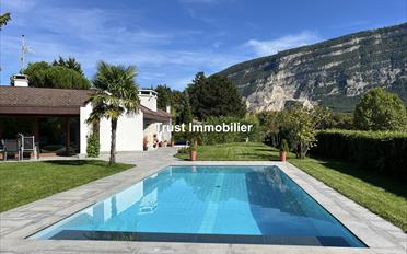 Einfamilienhaus 9 Zimmer - image - 1