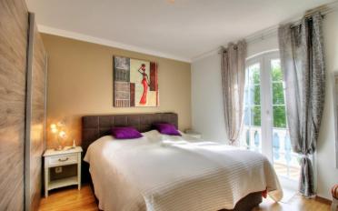 Villa 8.5 Zimmer - image - 4