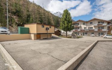 Building land - image - 2