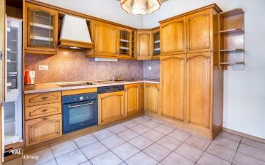 Apartment 8 rooms - image - 2