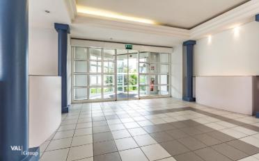 Commercial - image - 6