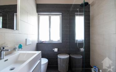 Chalet 5.5 rooms - image - 11