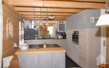 Chalet 7.5 pièces - image - 4
