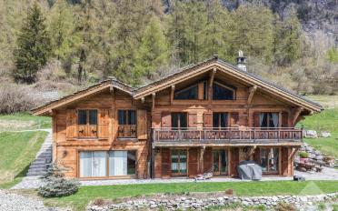 Chalet 7.5 pièces - image - 1