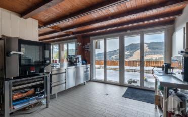 Chalet 8.5 pièces - image - 11