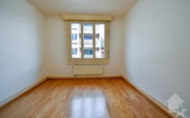 Residential building 17 rooms - image - 4
