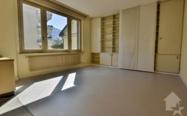 Bureau 7 pièces - image - 10
