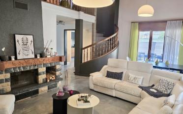 Villa 7.5 pièces - image - 3