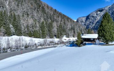 Building land - image - 4