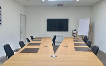 Office - image - 4