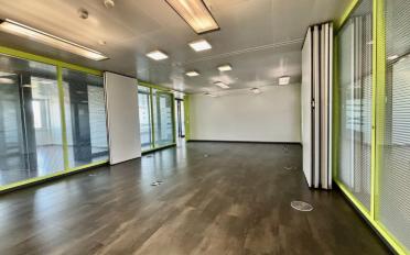 Office - image - 5