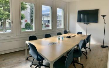 Office - image - 1