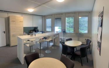 Office - image - 5