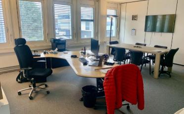 Office - image - 9