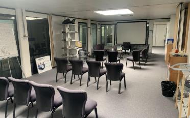 Office - image - 7