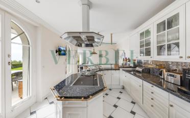 Maison 8.5 pièces - image - 10