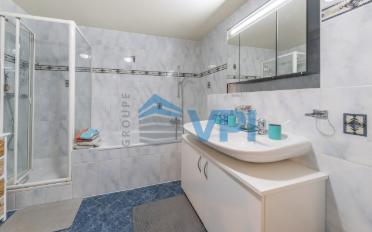 Apartment 5 rooms - image - 9