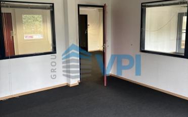 Office - image - 11