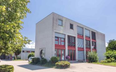 Office - image - 3