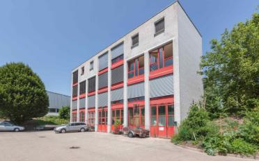 Office - image - 4