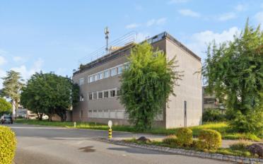 Office - image - 2