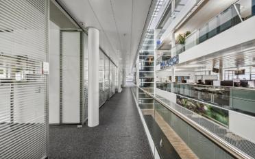 Commercial - image - 8