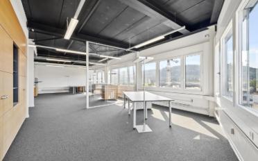 Office - image - 7