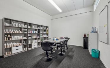 Commercial - image - 6