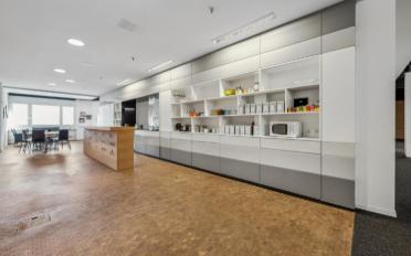 Commercial - image - 7