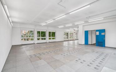 Commercial - image - 6